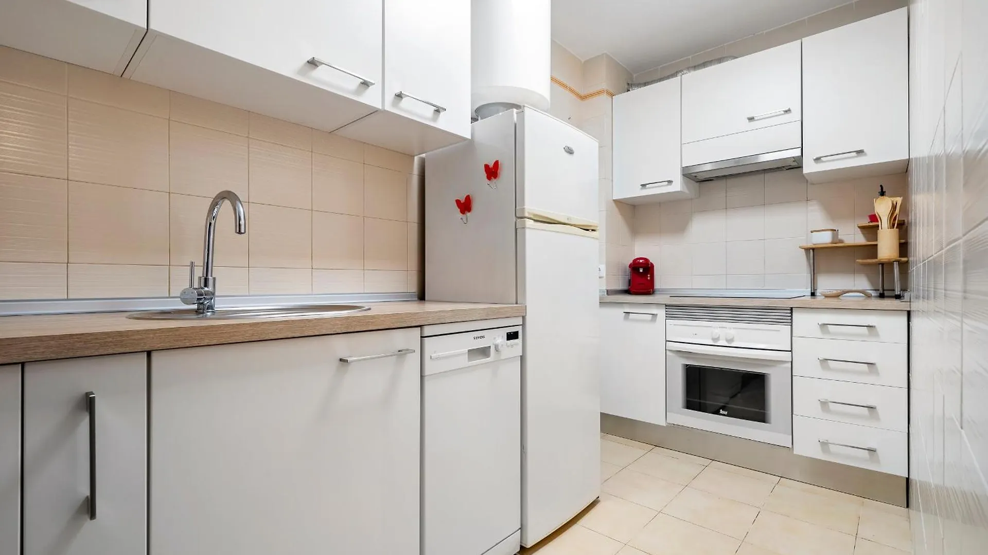 Hauzify I Apartaments Reddis 坎布里尔斯 0*,