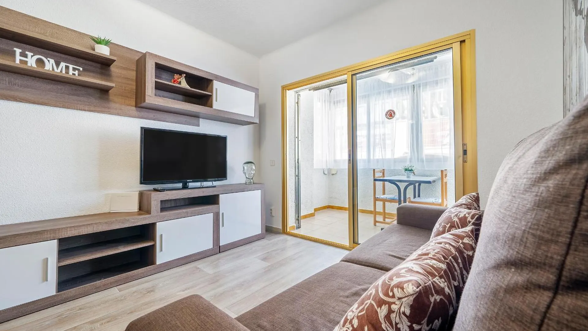 Hauzify I Apartaments Reddis 坎布里尔斯 西班牙