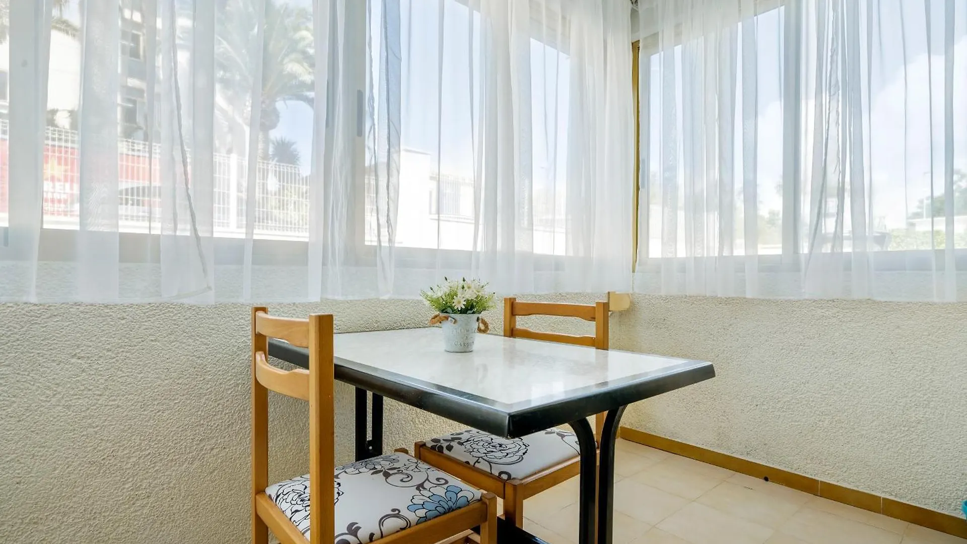 Hauzify I Apartaments Reddis 坎布里尔斯 0*,  西班牙